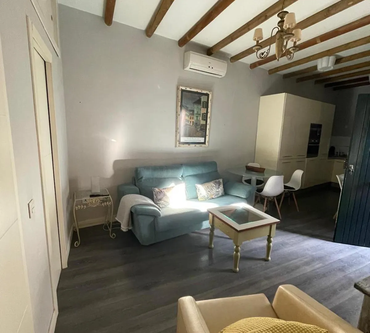 Apartamento En La Juderia De Sevilla contacts